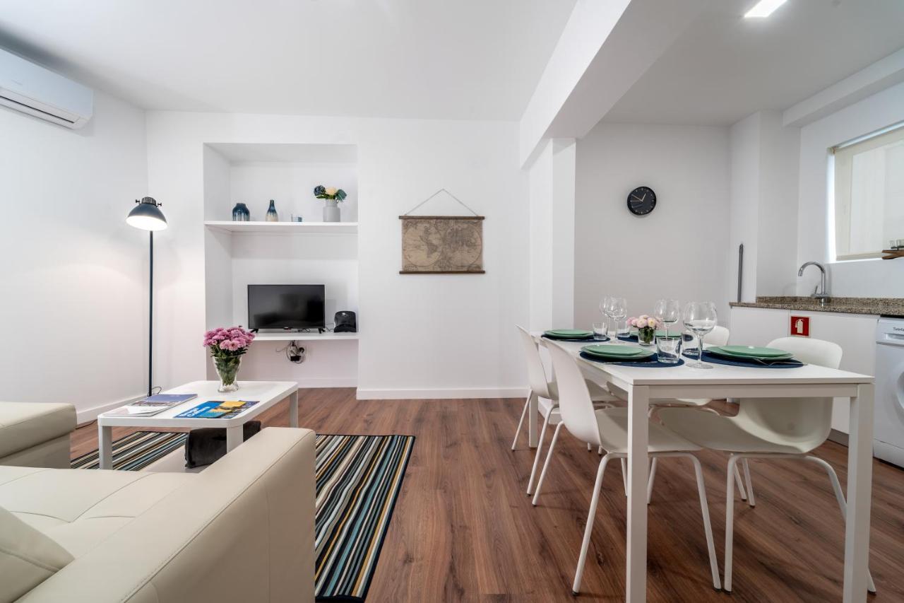 Praca Velha I Apartment Braga Bagian luar foto