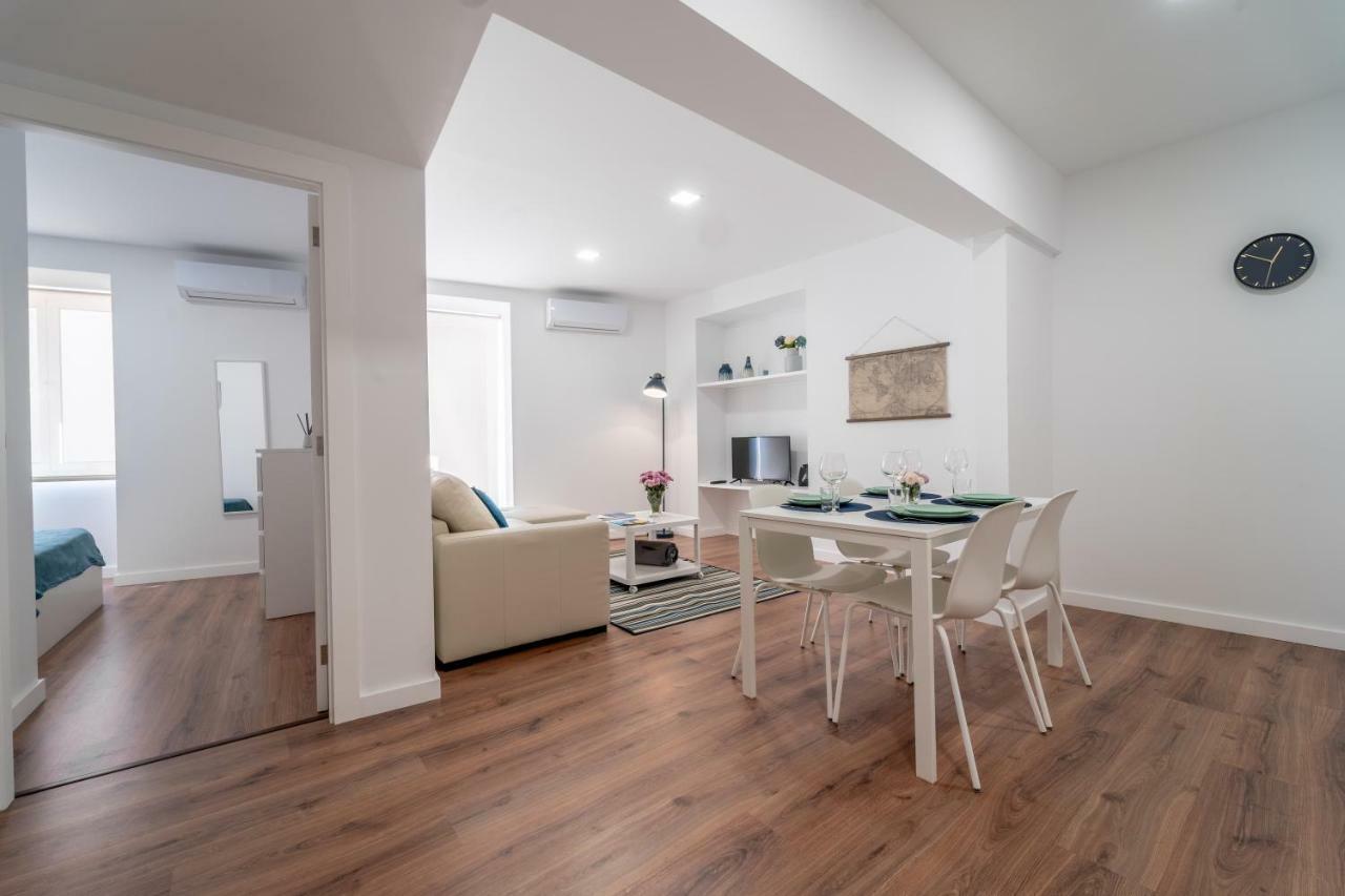 Praca Velha I Apartment Braga Bagian luar foto